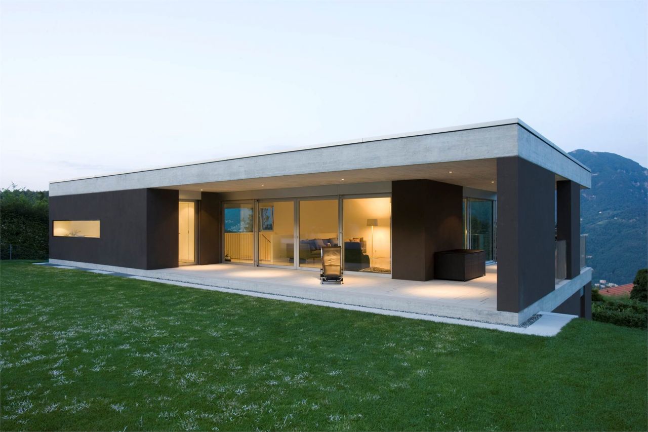 Villa au Tessin, Suisse, 250 m2 - image 1