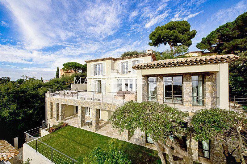 Villa in Cap d'Antibes, France, 400 sq.m - picture 1