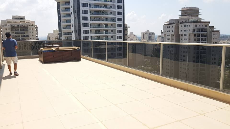 Penthouse in Netanya, Israel, 210 sq.m - picture 1