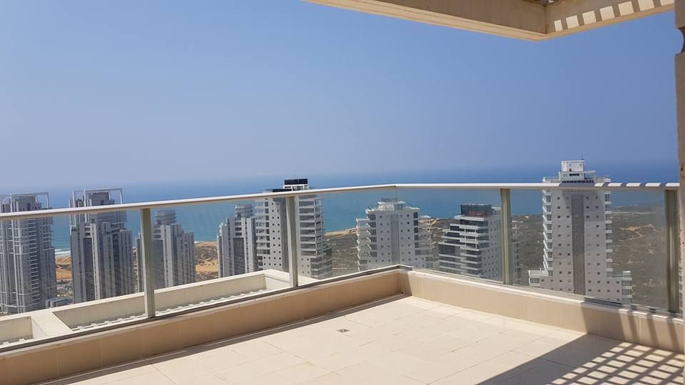 Penthouse in Netanya, Israel, 220 sq.m - picture 1