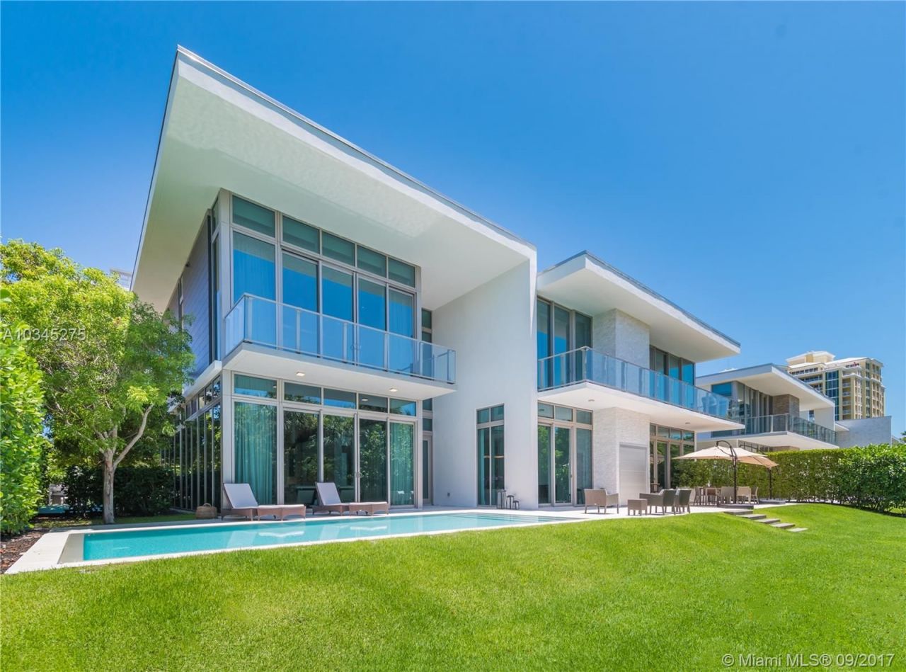 Casa en Miami, Estados Unidos, 470 m2 - imagen 1