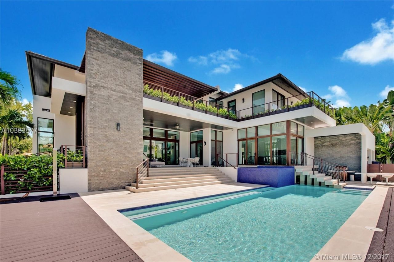 Haus in Miami, USA, 370 m2 - Foto 1