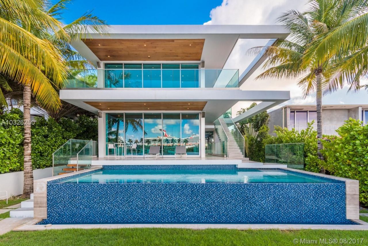 Casa en Miami, Estados Unidos, 580 m2 - imagen 1