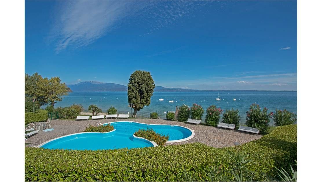 Flat on Lake Garda, Italy, 95 sq.m - picture 1