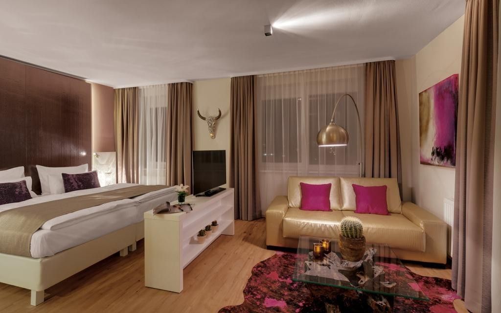 Hotel in Graz, Austria, 3 200 sq.m - picture 1