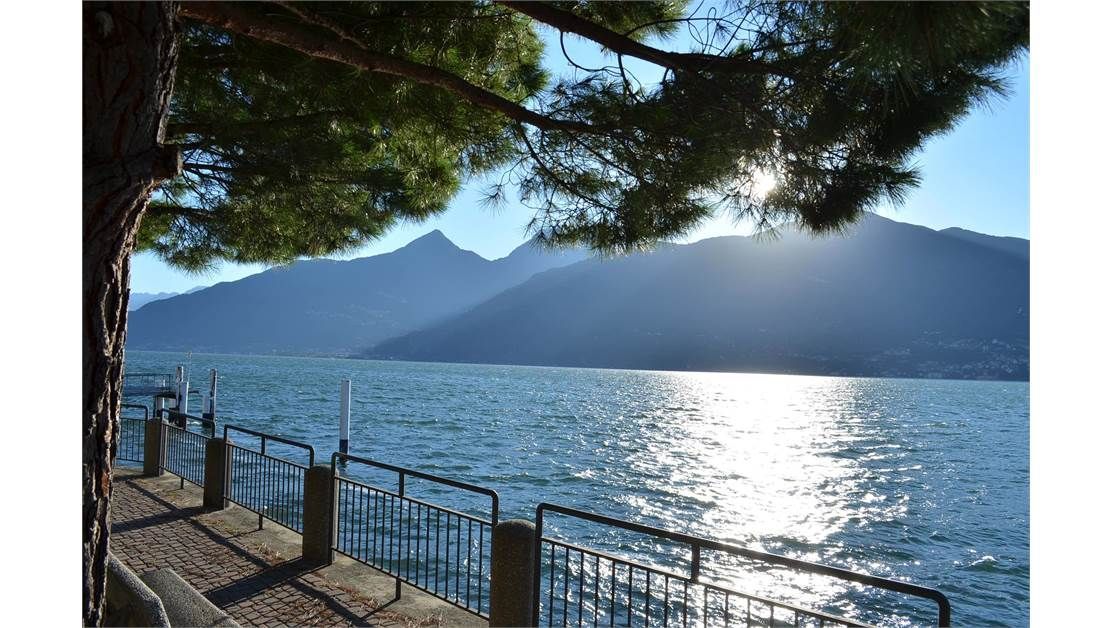 Flat on Lake Como, Italy, 80 sq.m - picture 1