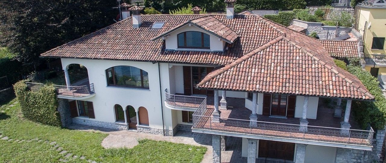 Villa in Menaggio, Italy, 450 sq.m - picture 1