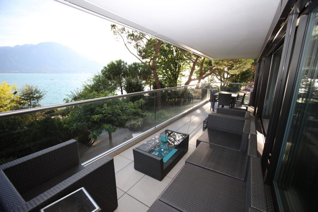 Apartment in Montreux, Switzerland, 180 sq.m - picture 1