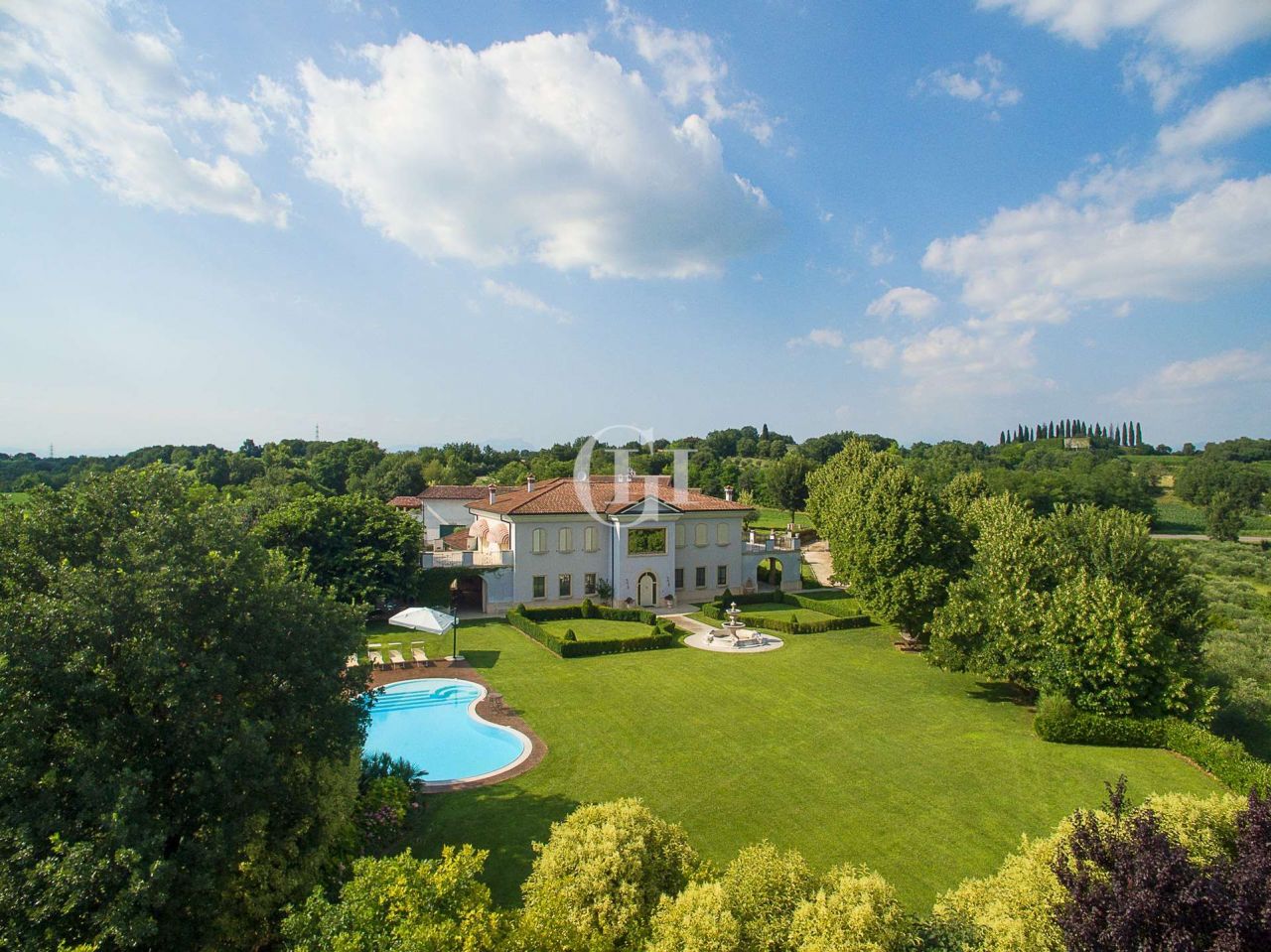 Villa in Gardasee, Italien, 500 m2 - Foto 1