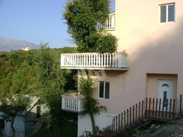 House in Vidicovac, Montenegro, 300 sq.m - picture 1