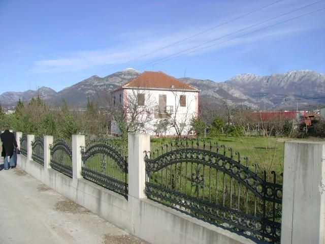 Land in Bar, Montenegro, 5 689 sq.m - picture 1