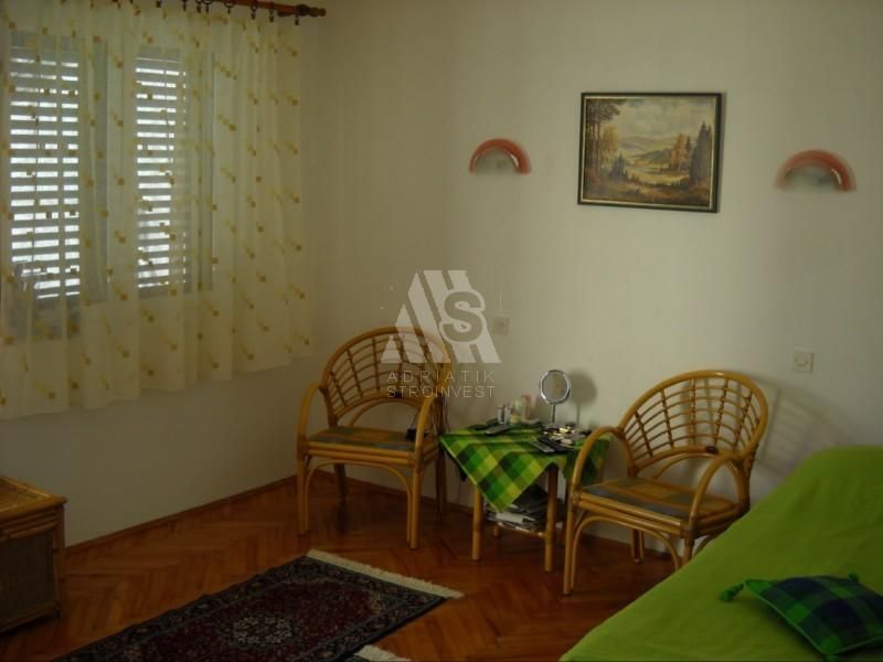 Haus in Krasici, Montenegro, 140 m2 - Foto 1