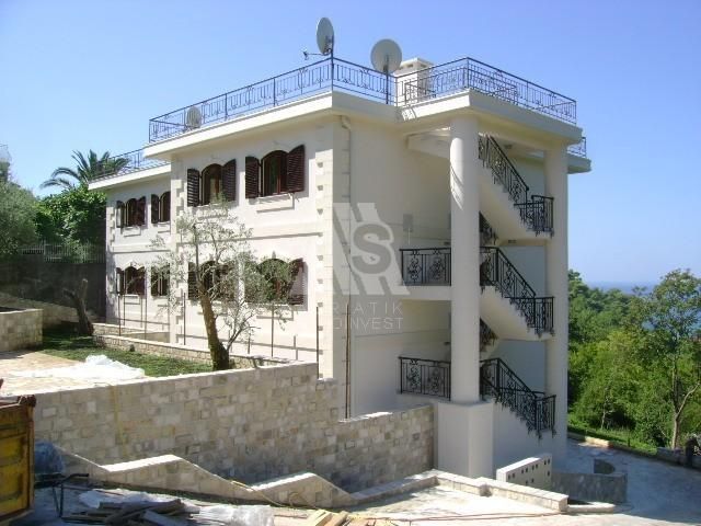 Wohnung in Petrovac, Montenegro, 88 m2 - Foto 1