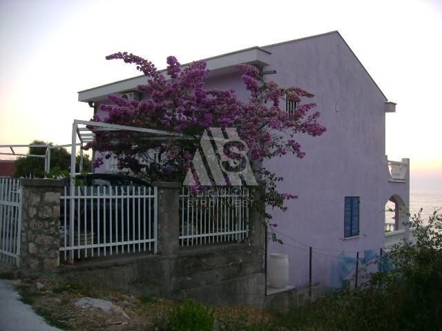House in Dobra Voda, Montenegro, 300 sq.m - picture 1