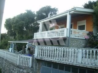 Haus in Utjeha, Montenegro, 145 m2 - Foto 1