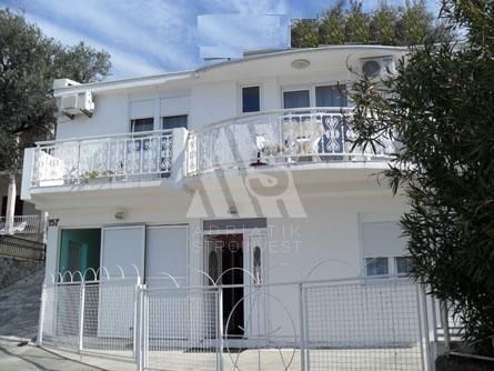 House in Sutomore, Montenegro, 175 sq.m - picture 1