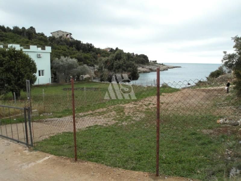 Land in Utjeha, Montenegro, 682 sq.m - picture 1