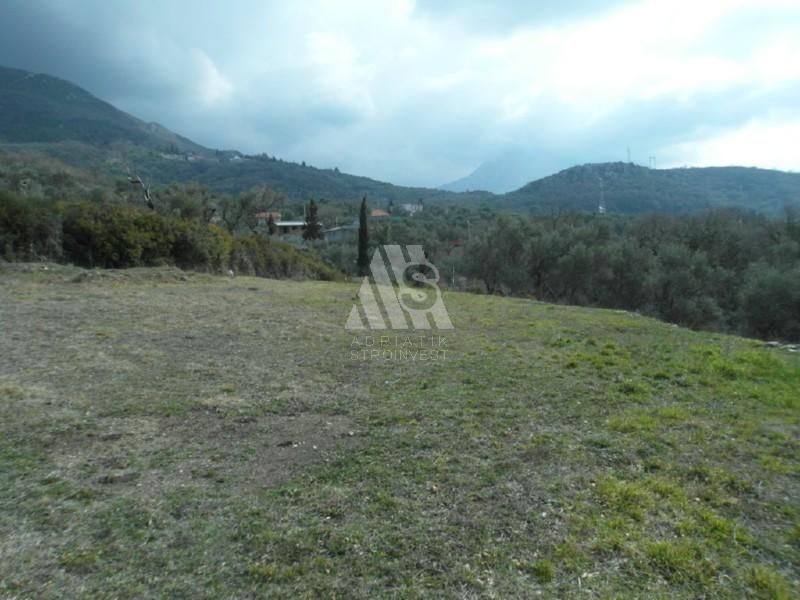 Land in Bar, Montenegro, 750 sq.m - picture 1