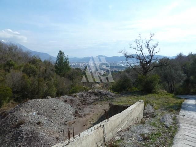 Land in Bar, Montenegro, 317 sq.m - picture 1