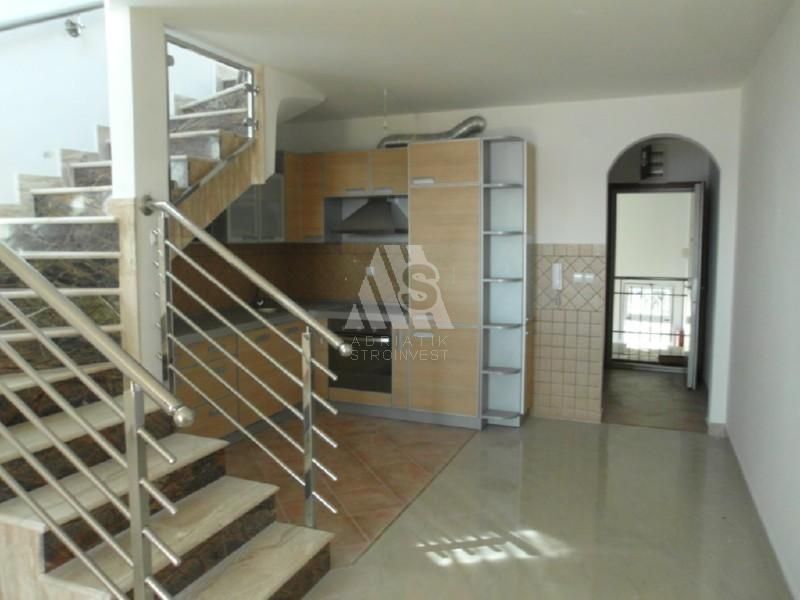 Wohnung in Przno, Montenegro, 136 m2 - Foto 1