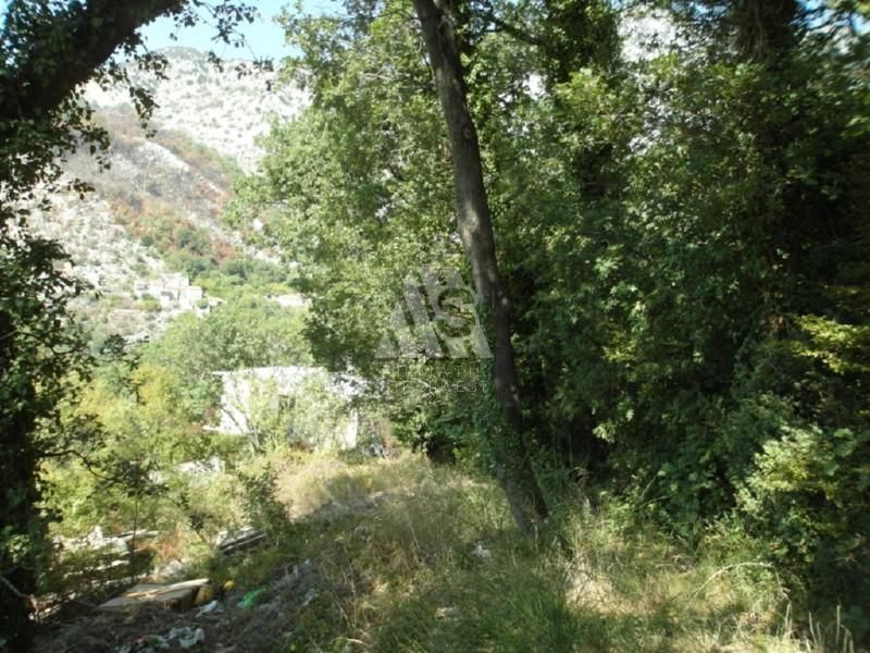 Land in Sutomore, Montenegro, 637 sq.m - picture 1