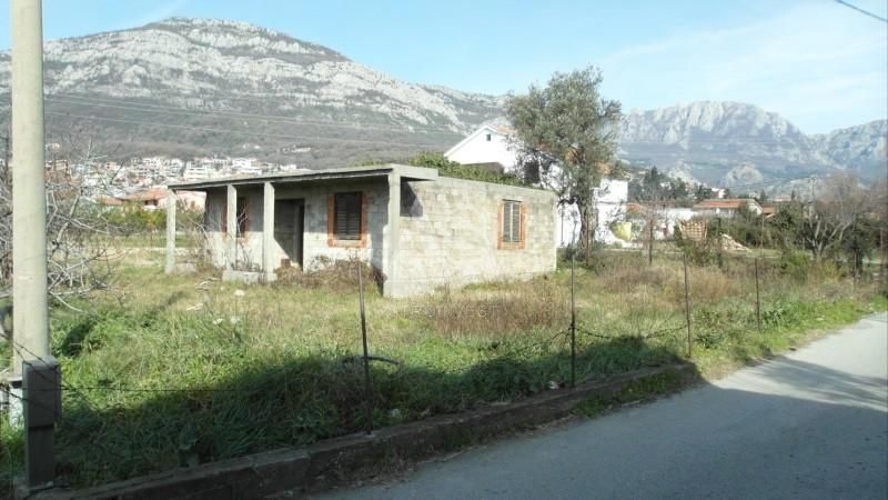 Land in Bar, Montenegro, 633 sq.m - picture 1