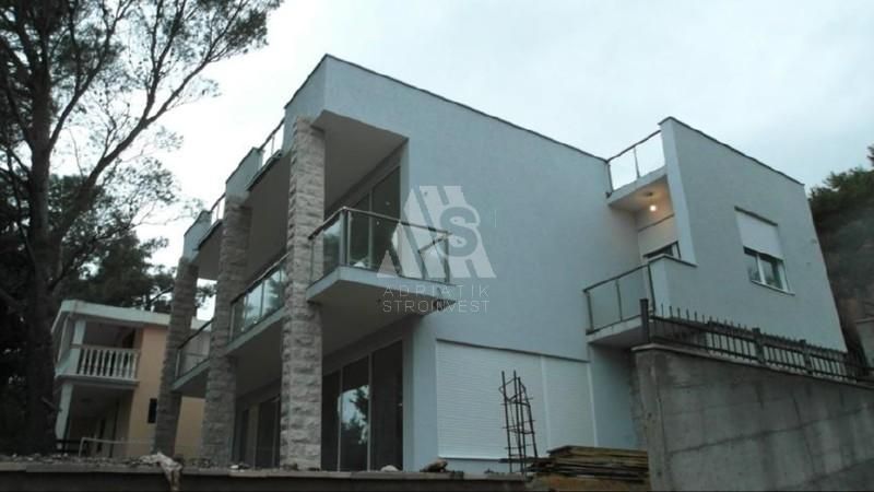 Villa au Bar, Monténégro, 270 m² - image 1