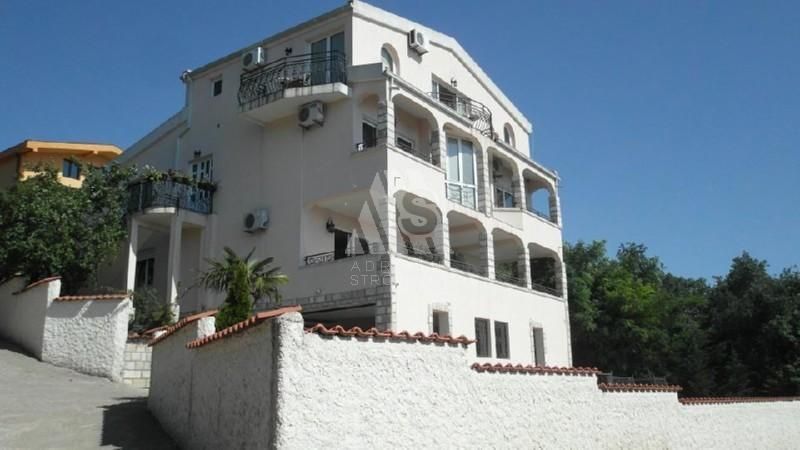 Hotel in Sutomore, Montenegro, 586 sq.m - picture 1