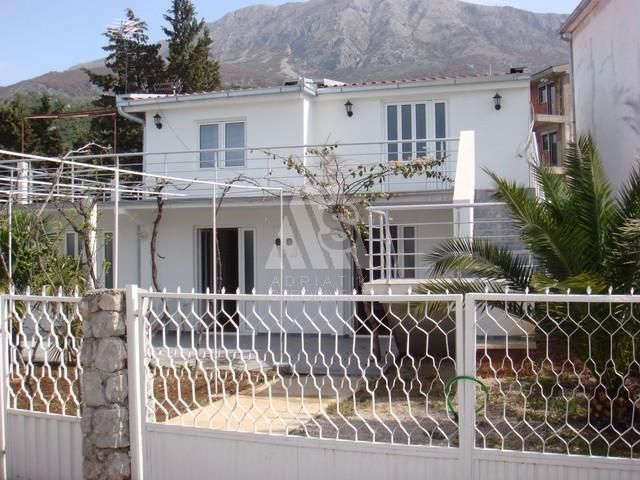 House in Dobra Voda, Montenegro, 200 sq.m - picture 1