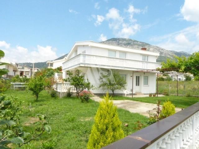House in Bar, Montenegro, 180 sq.m - picture 1