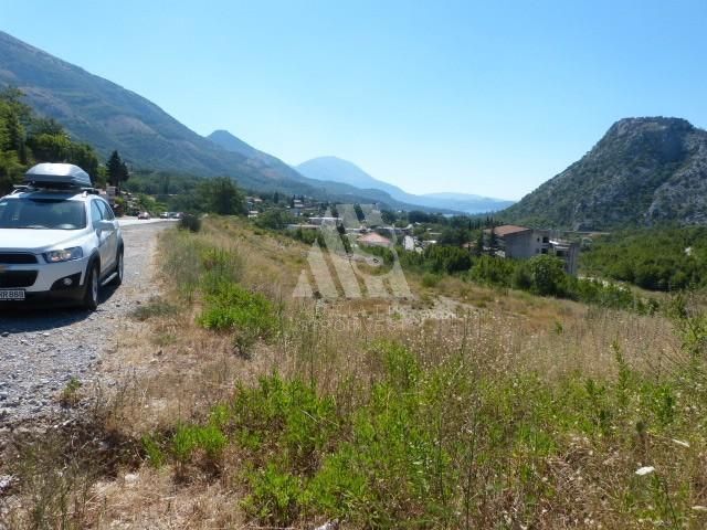 Land in Sutomore, Montenegro, 1 120 sq.m - picture 1