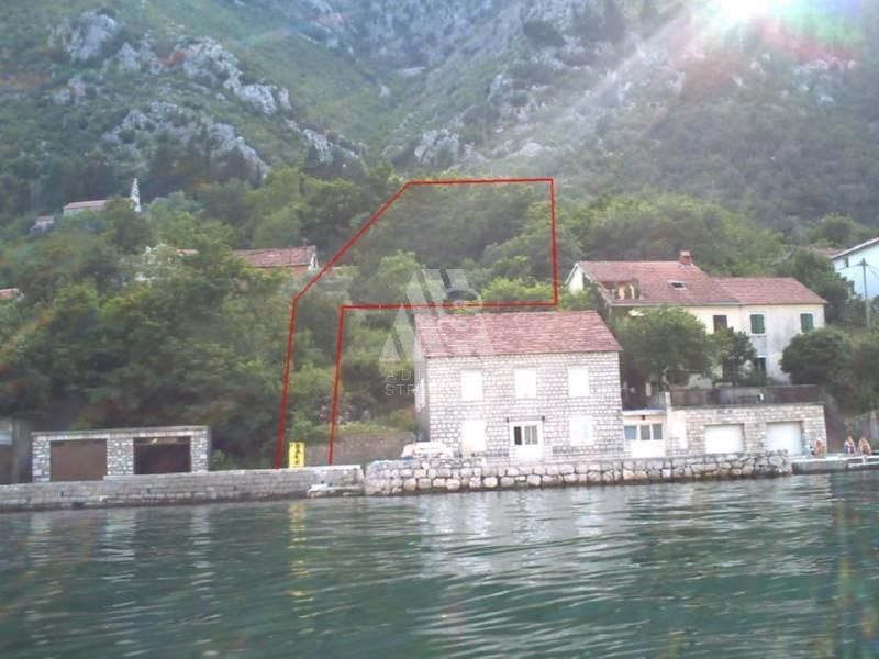 Land in Muo, Montenegro, 800 sq.m - picture 1