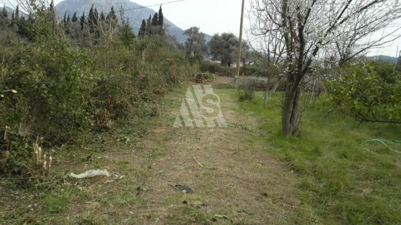 Land in Bar, Montenegro, 982 m² - picture 1