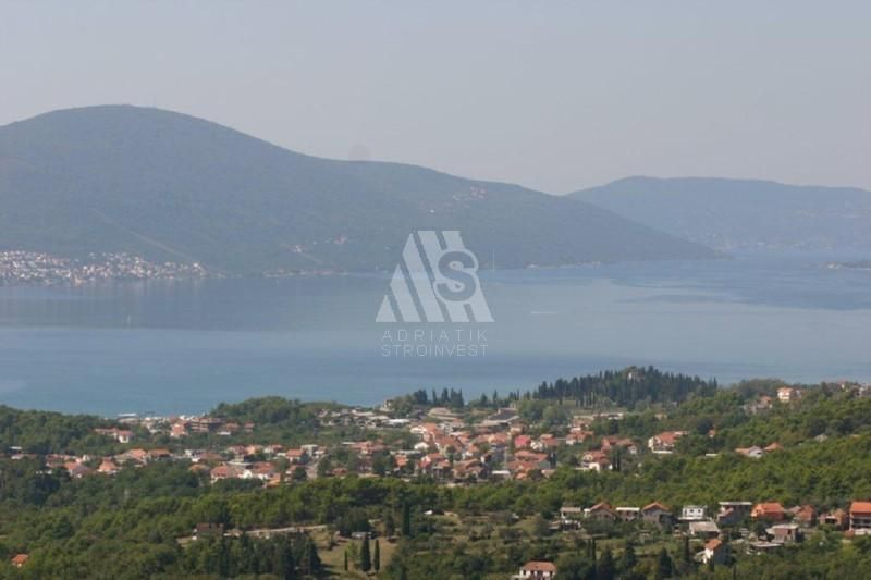 Grundstück in Tivat, Montenegro, 2 970 m2 - Foto 1