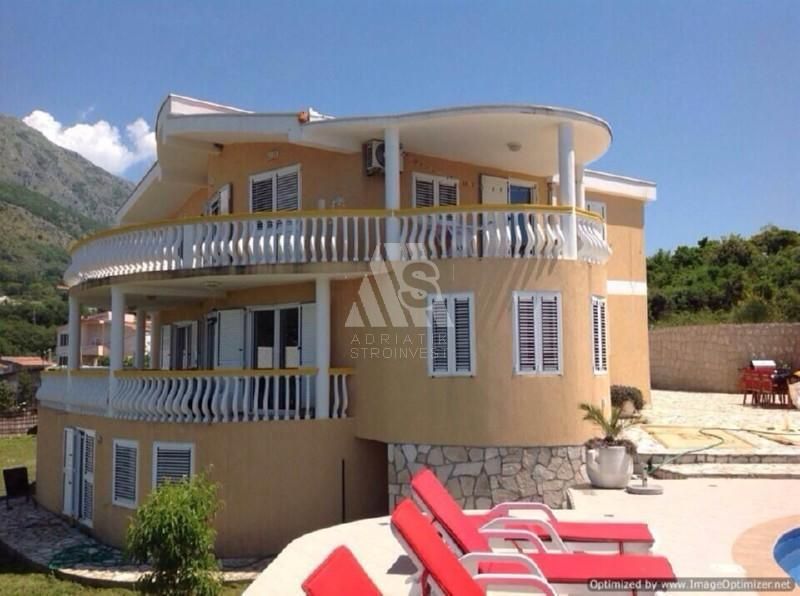 Haus in Dobra Voda, Montenegro, 320 m² - Foto 1