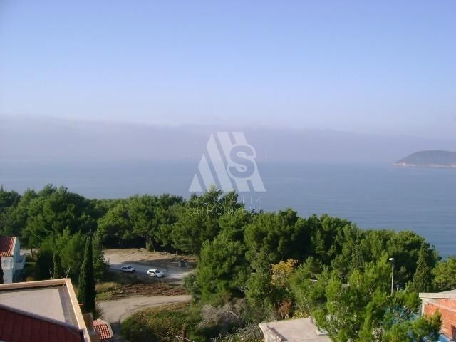 Commercial apartment building in Sutomore, Montenegro, 480 sq.m - picture 1