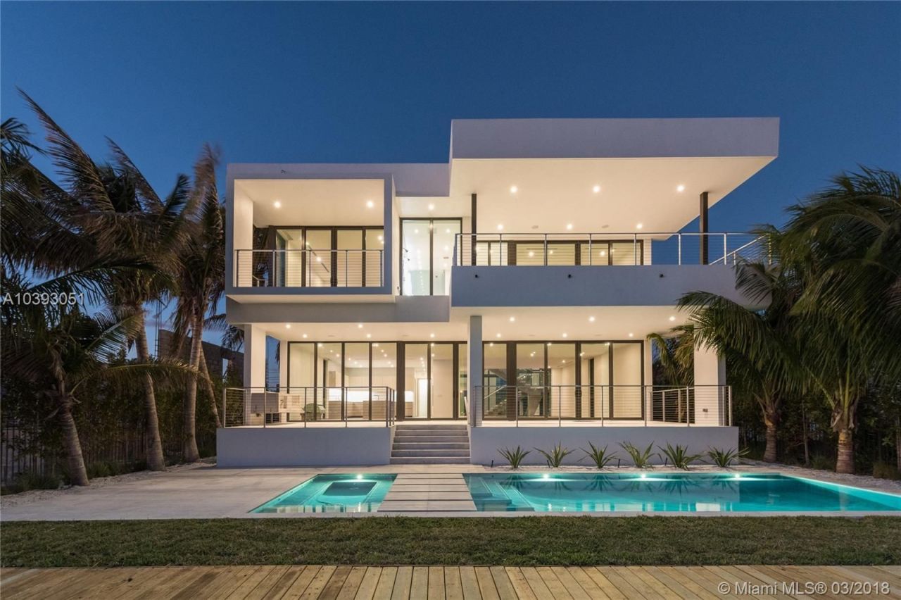 Villa in Miami, USA, 500 m2 - Foto 1