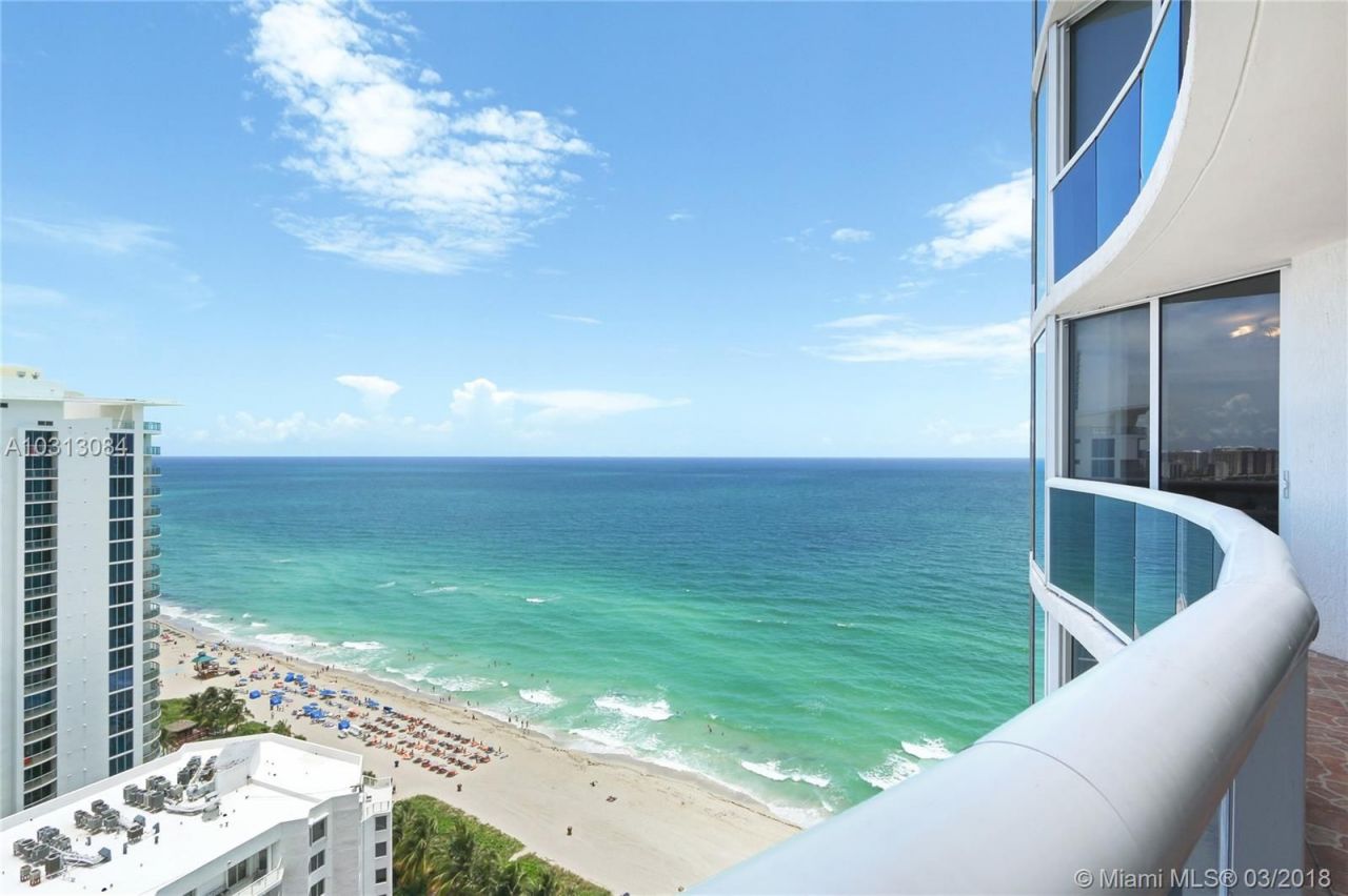 Flat in Miami, USA, 130 sq.m - picture 1