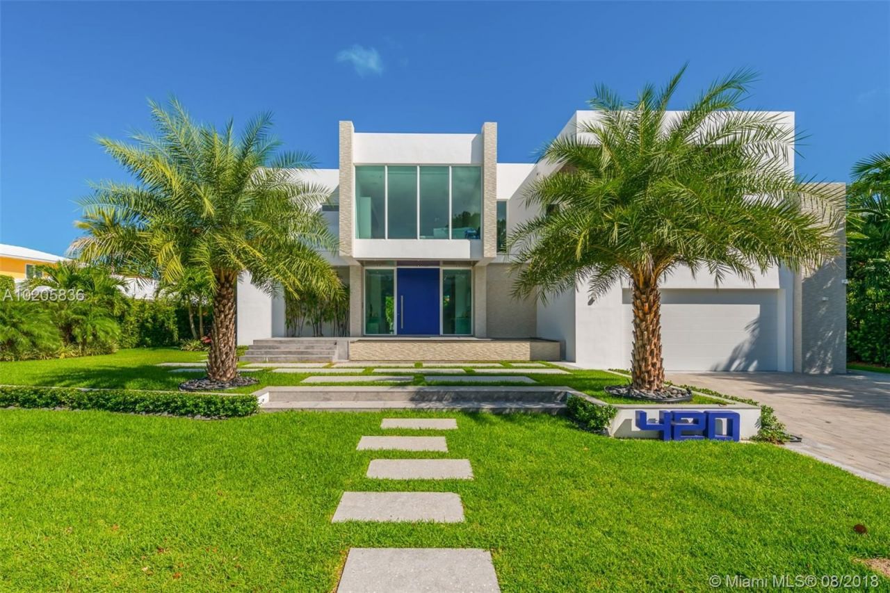 Villa in Miami, USA, 640 m2 - Foto 1