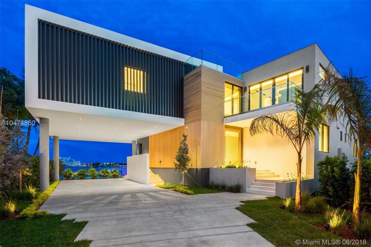 Villa en Miami, Estados Unidos, 550 m2 - imagen 1