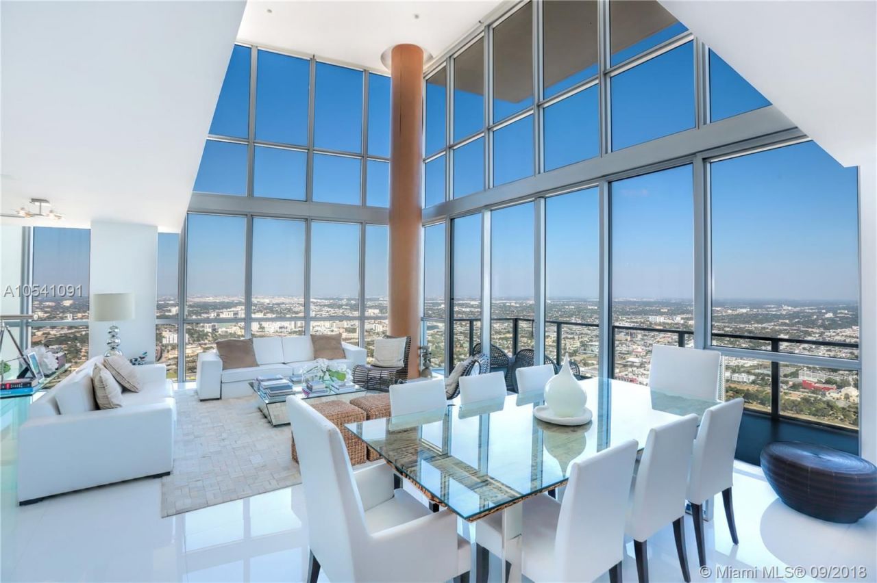 Penthouse à Miami, États-Unis, 300 m2 - image 1