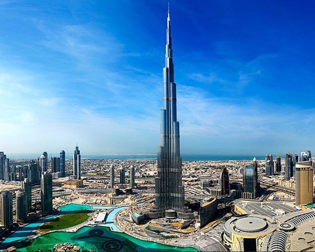 Office in Dubai, UAE, 784 sq.m - picture 1