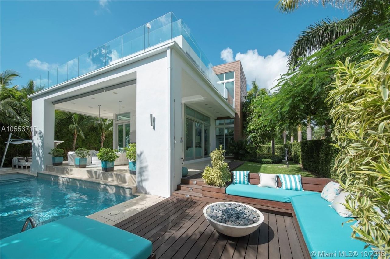 Villa en Miami, Estados Unidos, 380 m2 - imagen 1