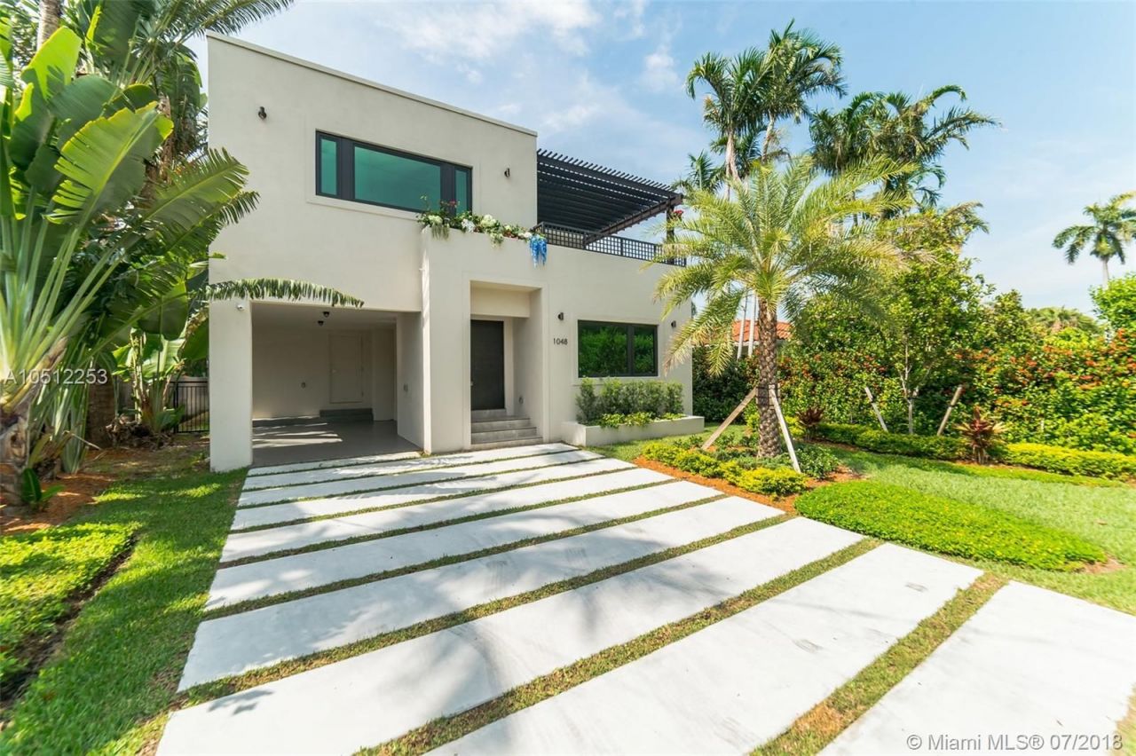 Villa en Miami, Estados Unidos, 250 m2 - imagen 1