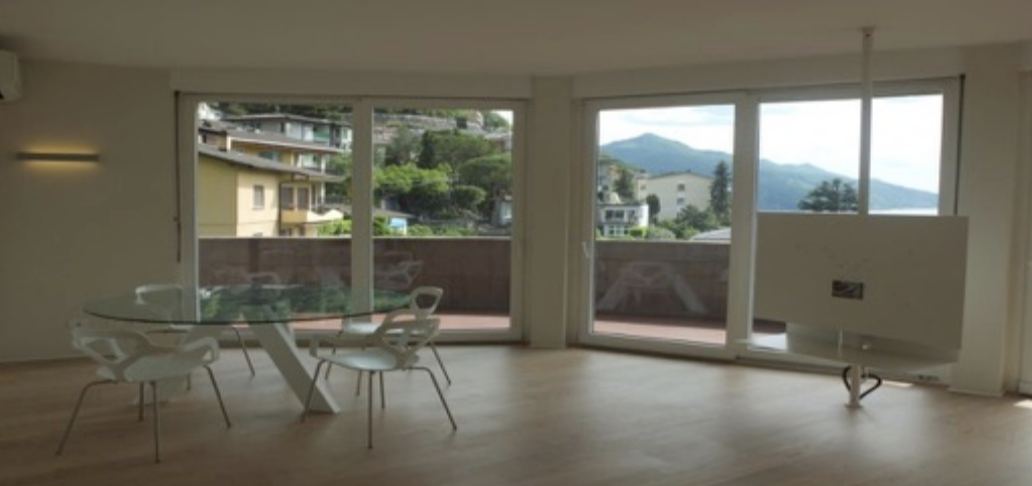 Apartment in Campione d'Italia, Italy, 75 sq.m - picture 1