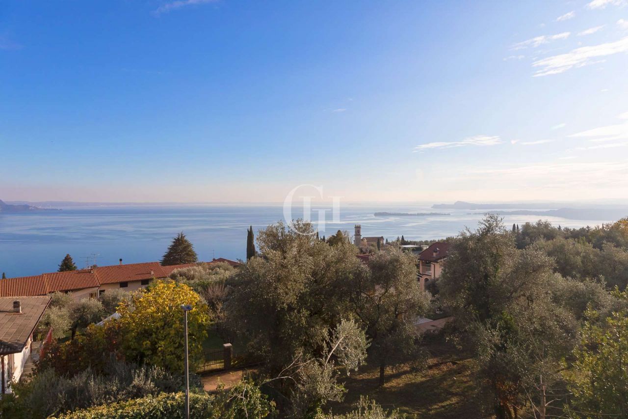 Casa en remodelacion por Lago de Garda, Italia, 200 m2 - imagen 1
