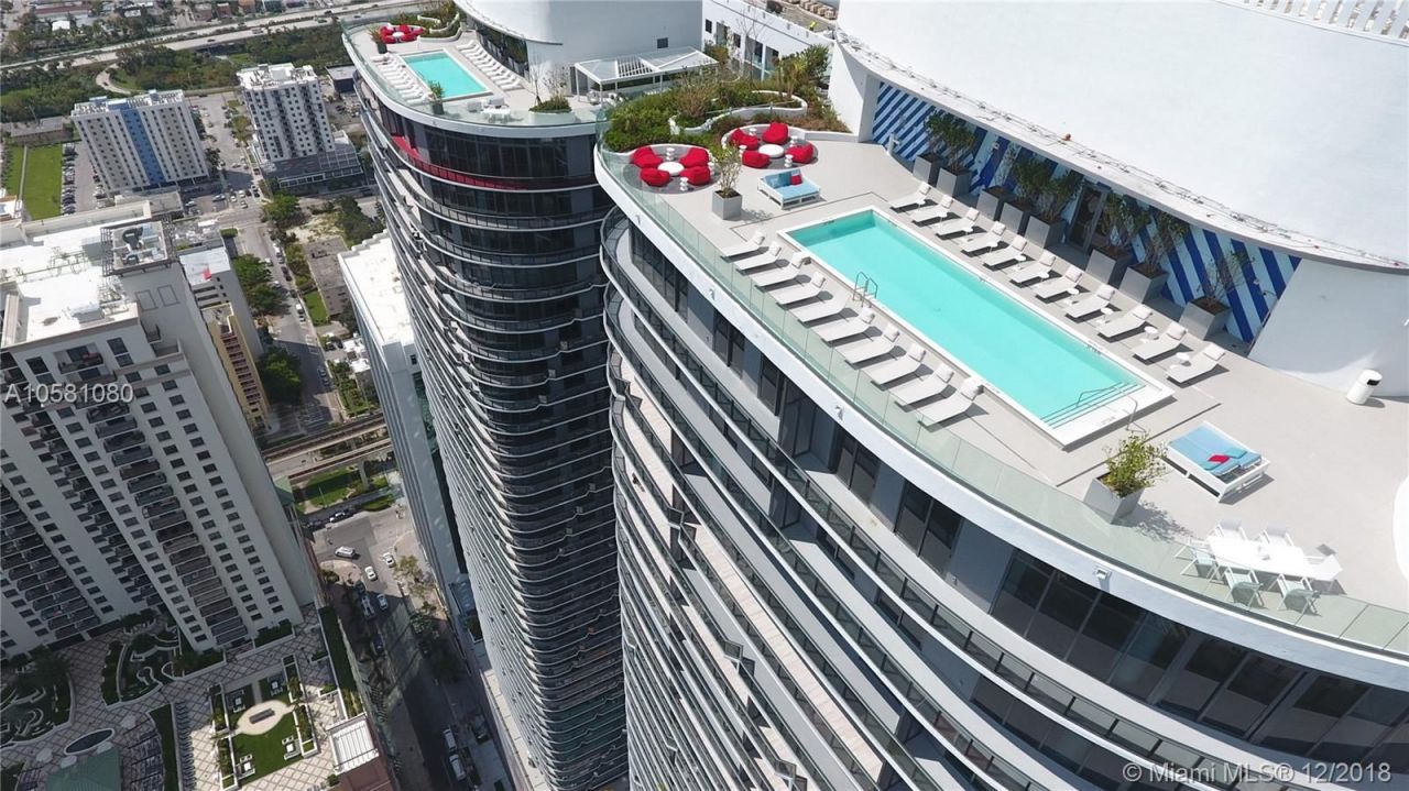 Apartamento en Miami, Estados Unidos, 110 m2 - imagen 1