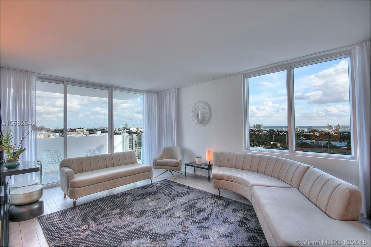 Apartamento en Miami, Estados Unidos, 80 m2 - imagen 1