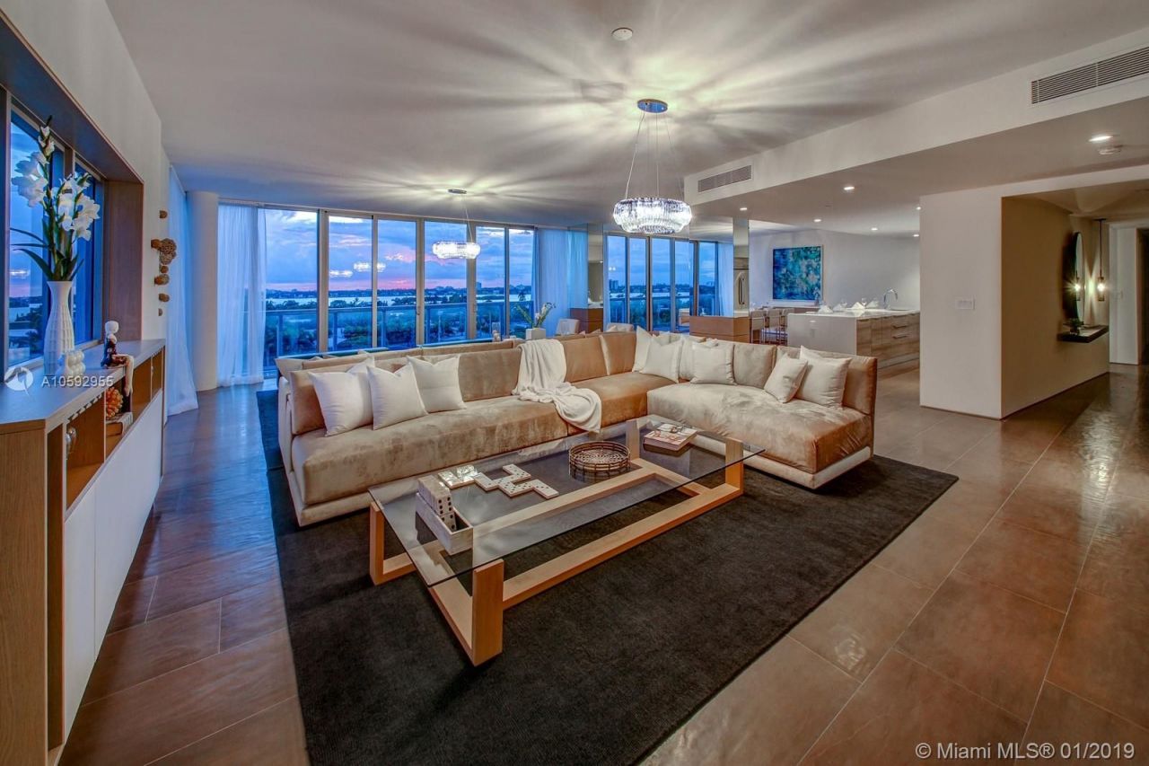 Wohnung in Miami, USA, 350 m2 - Foto 1