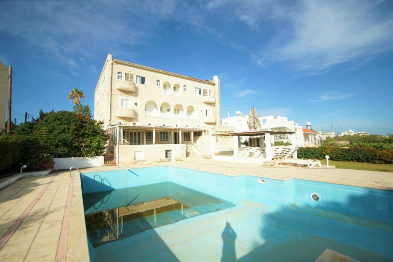 Hotel en Pafos, Chipre, 900 m2 - imagen 1